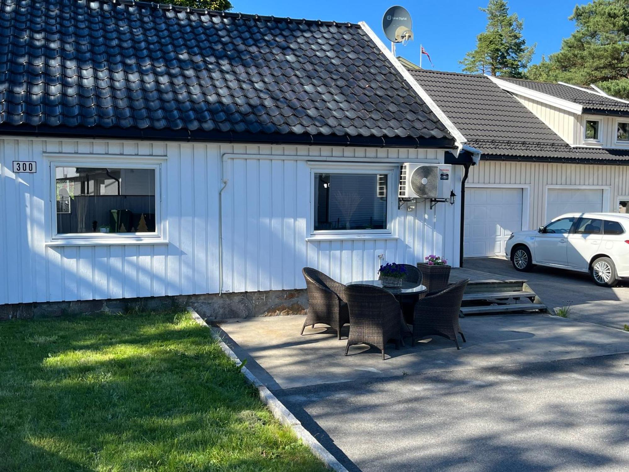 Sjarmerende Hus I Vennesla Buitenkant foto